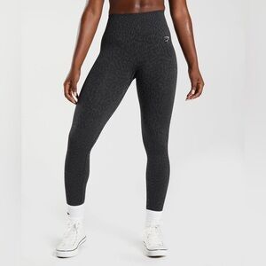 NWOT Gymshark Adapt Animal Seamless Leggings in Black - XL
